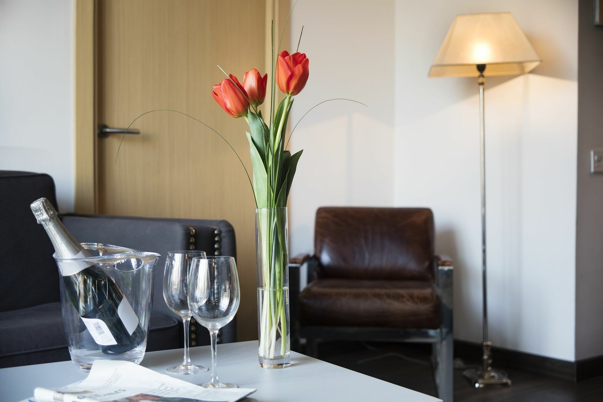 คอสโม อพาร์ตเมนต์ กอนเซล เด เซนต์ Apartment บาร์เซโลนา ภายนอก รูปภาพ